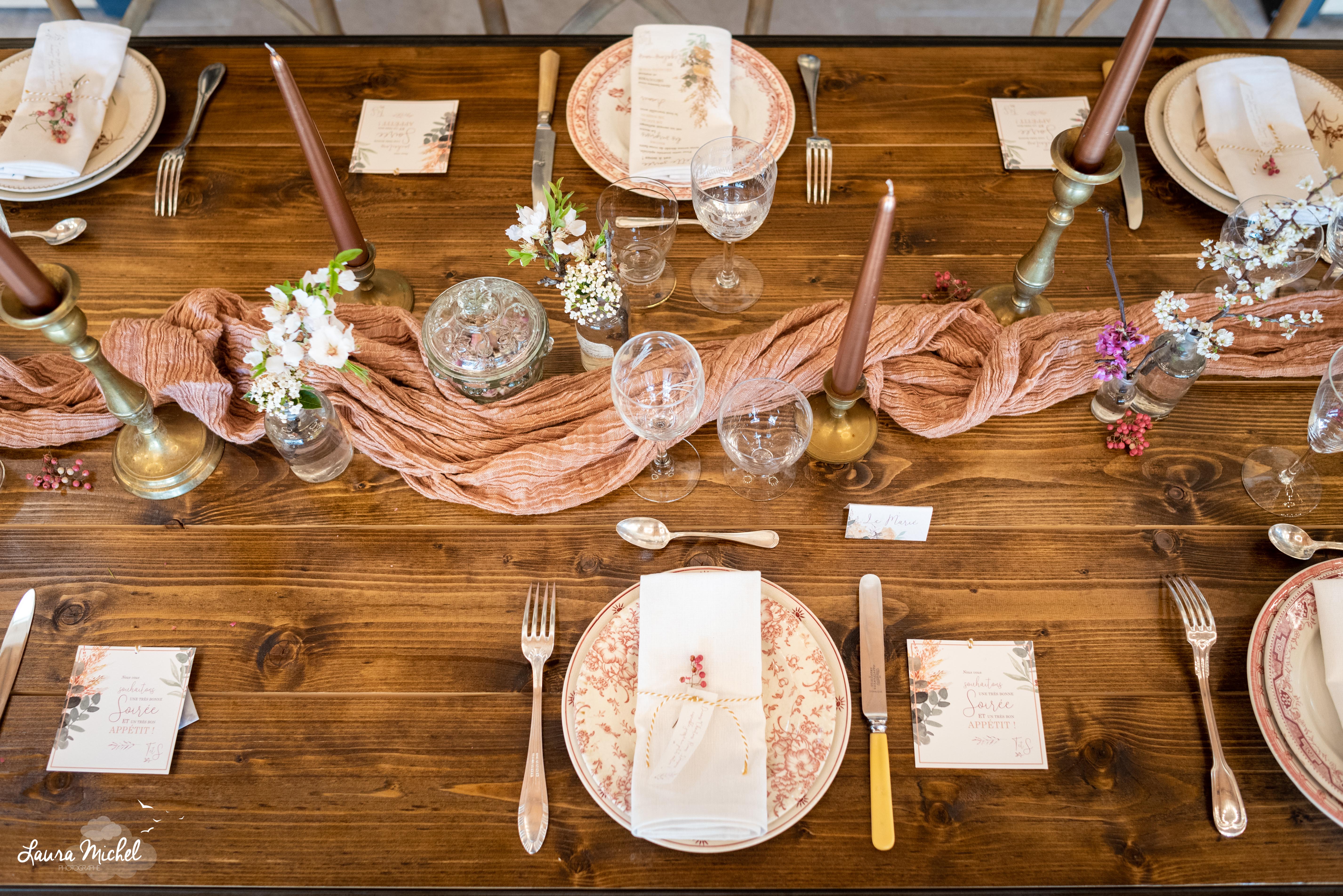 https://marielp.com/wp-content/uploads/2019/04/shooting-inspiration-mariage-eco-friendly-laura-michel-photographe-bd-240.jpg.jpg